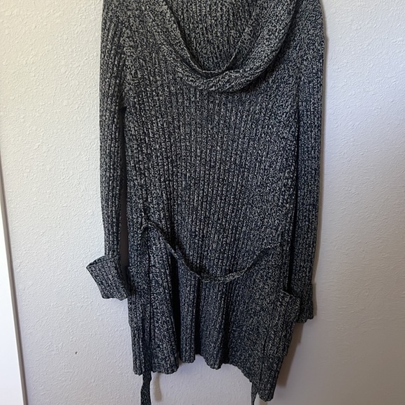 Caslon sweater coat women’s size medium. Soft and cozy. - Picture 4 of 4